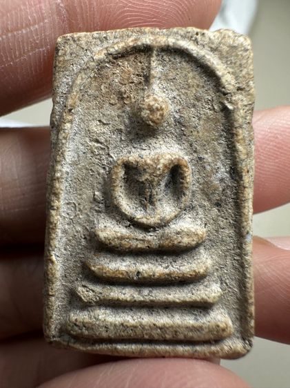 พระสมเด็จวัดระฆังพิมพ์ทรงเจดีย์