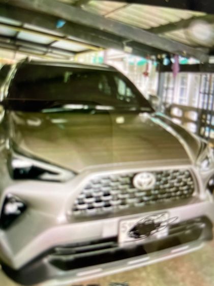 Toyota Yaris Cross 2024 1.5 HEV Premium Luxury Sedan ไฮบริด ไม่ติดแก๊ส เกียร์อัตโนมัติ เทา รูปที่ 4