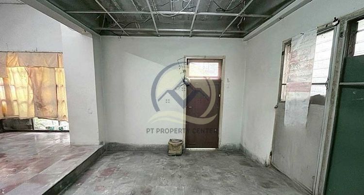 ไม่มี โครงการสรานนท์ ทาวน์โฮม 2.5 ชั้น ลาดพร้าว 101 ซอย 50 ขายตามสภาพ เหมาะสำหรับรีโนเวท ต่อรองได้ ทำเลโซนลาดพร้าว  รูปที่ 4