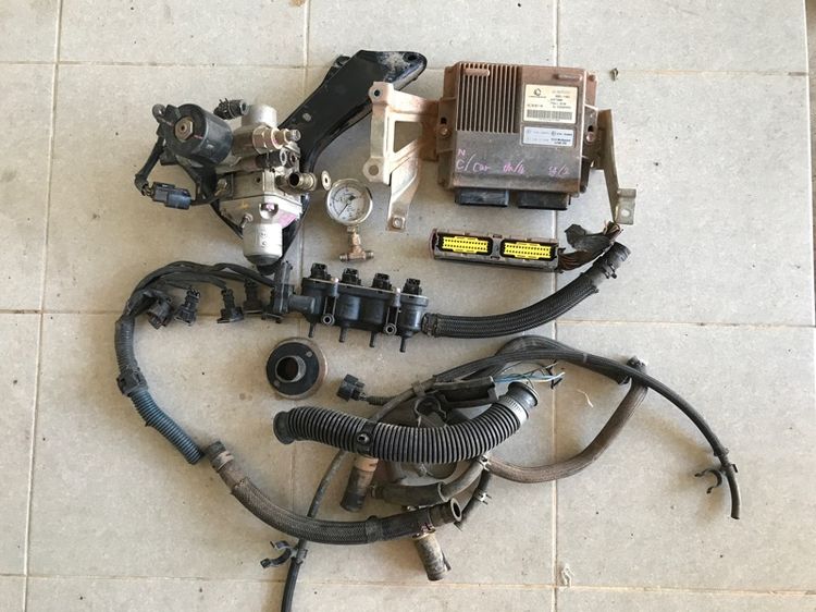 อุปกรณ์แก็ส CNG NGV  รถยนต์เก๋ง  Toyota altis 1.6G