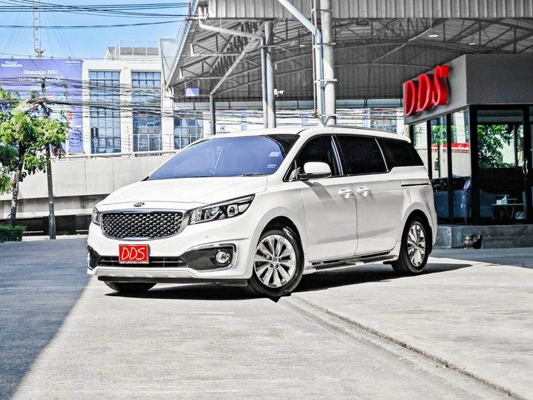 รถ Kia Grand Carnival 2.2 EX สี ขาว