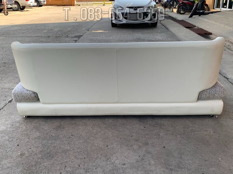 โซฟาผ้า 3 ที่นั่ง Jelly สีขาว Brand  Koncept Furniture รูปที่ 8