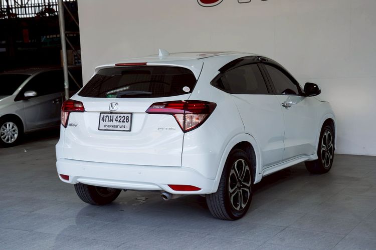Honda HR-V 2015 1.8 EL Utility-car เบนซิน ไม่ติดแก๊ส เกียร์อัตโนมัติ ขาว รูปที่ 4