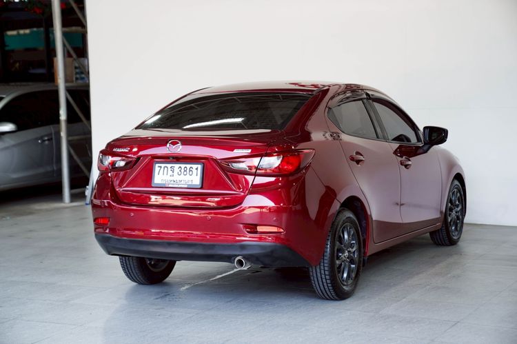 Mazda Mazda 2 2017 1.3 High Connect Sedan เบนซิน ไม่ติดแก๊ส เกียร์อัตโนมัติ แดง รูปที่ 4