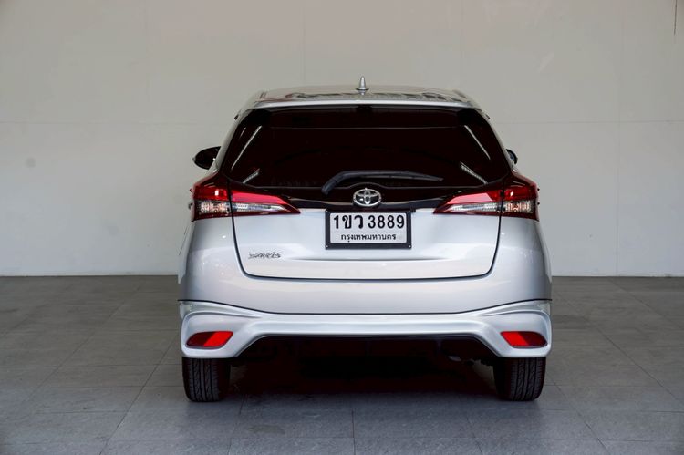 Toyota Yaris 2020 1.2 Sport Premium Sedan เบนซิน ไม่ติดแก๊ส เกียร์อัตโนมัติ เทา รูปที่ 3