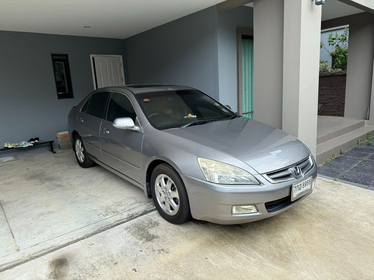 Honda Accord 2004 3.0 V6 i-VTEC Sedan เบนซิน เกียร์อัตโนมัติ บรอนซ์เงิน รูปที่ 4