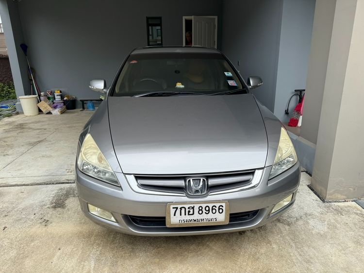 Honda Accord 2004 3.0 V6 i-VTEC Sedan เบนซิน เกียร์อัตโนมัติ บรอนซ์เงิน รูปที่ 3