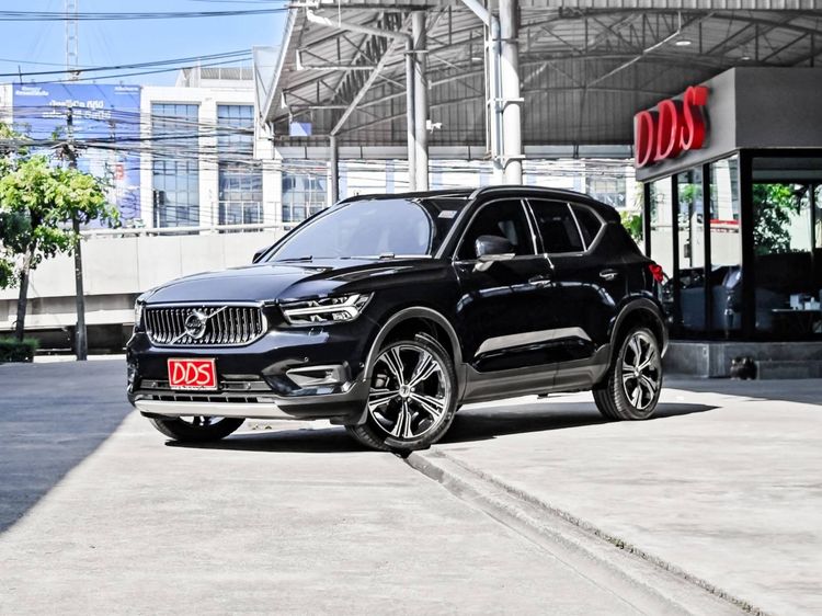 รถ Volvo XC40 Recharge 1.5 T5 Inscription สี ดำ