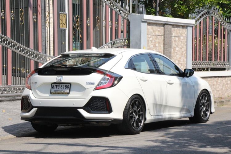Honda Civic 2019 Sedan เบนซิน เกียร์อัตโนมัติ ขาว รูปที่ 3