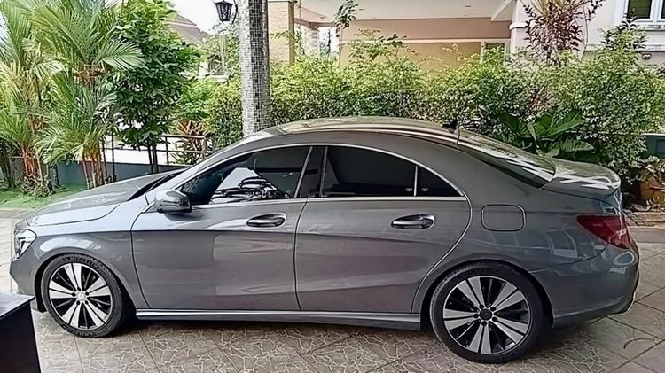 Mercedes-Benz CLA-Class 2017 CLA200 Sedan เบนซิน ไม่ติดแก๊ส เกียร์อัตโนมัติ เทา รูปที่ 3