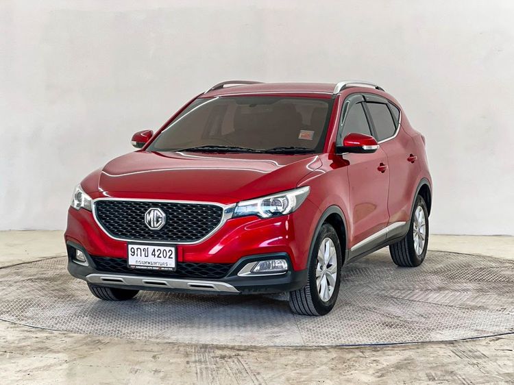 รถ MG ZS 1.5 D สี แดง