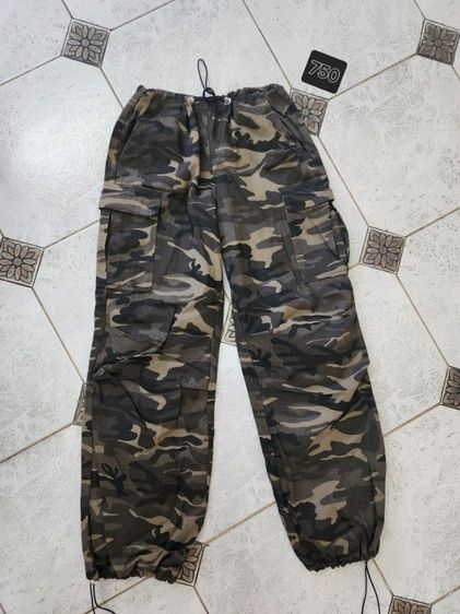 เสื้อผู้หญิง มีเสื้อไหมพรมสีดำ เดรสยาวลายดอก กางเกงยีนส์ ราคา280-750บาท รูปที่ 10