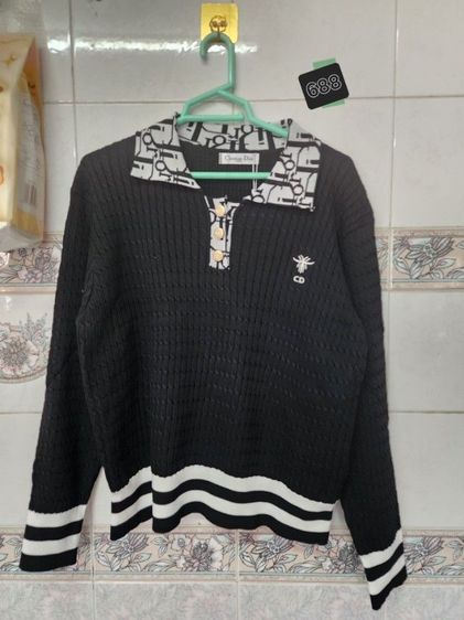 เสื้อผู้หญิง มีเสื้อไหมพรมสีดำ เดรสยาวลายดอก กางเกงยีนส์ ราคา280-750บาท