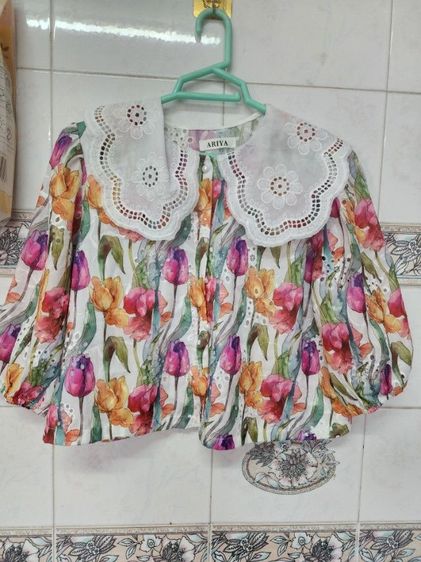 เสื้อผู้หญิง มีเสื้อไหมพรมสีดำ เดรสยาวลายดอก กางเกงยีนส์ ราคา280-750บาท รูปที่ 4