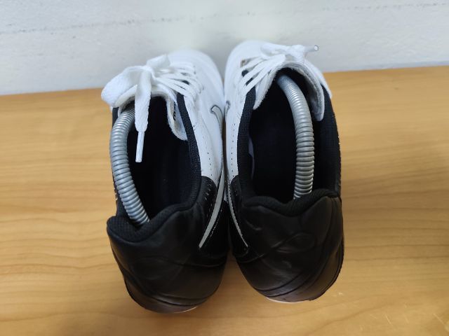 Nike รองเท้าฟุตบอล 42.5 27.0 แท้ มือสอง รูปที่ 7