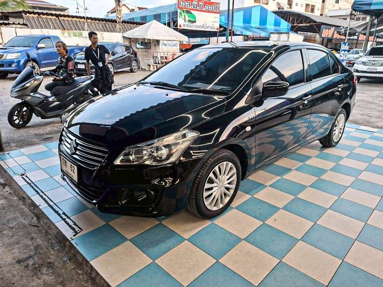 รถ Suzuki Ciaz 1.2 GL สี ดำ