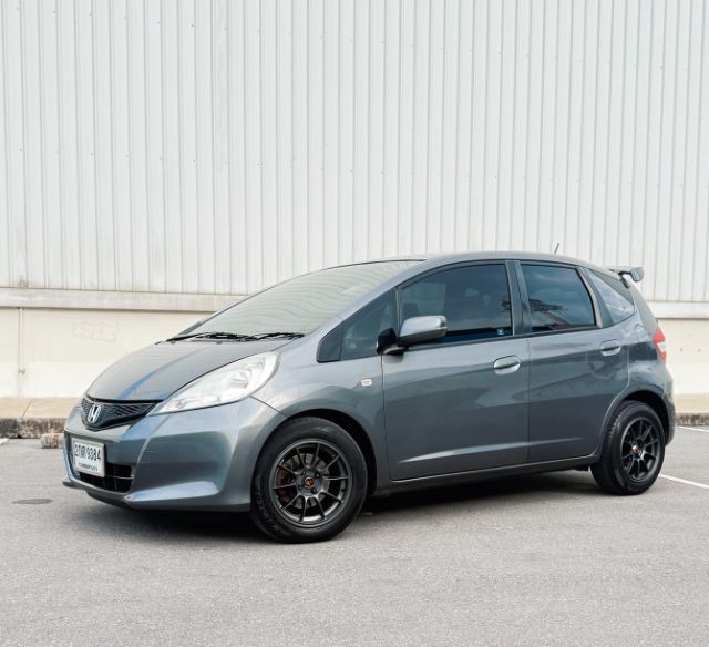 รถ Honda Jazz 1.5 SV สี เทา