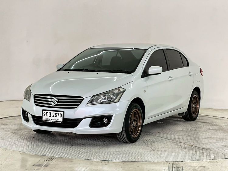 รถ Suzuki Ciaz 1.2 GL สี ขาว