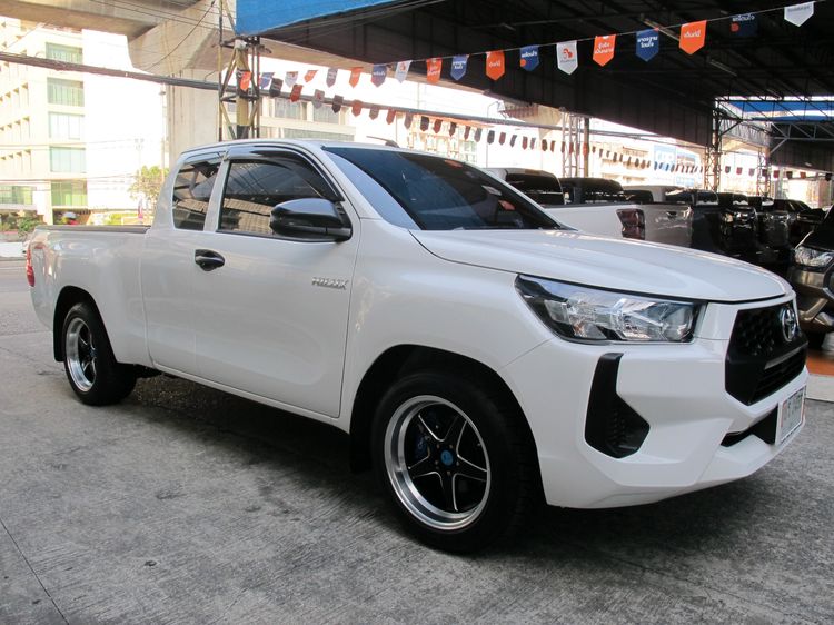 Toyota Hilux Revo 2024 2.4 Entry Pickup ดีเซล ไม่ติดแก๊ส เกียร์อัตโนมัติ ขาว รูปที่ 2