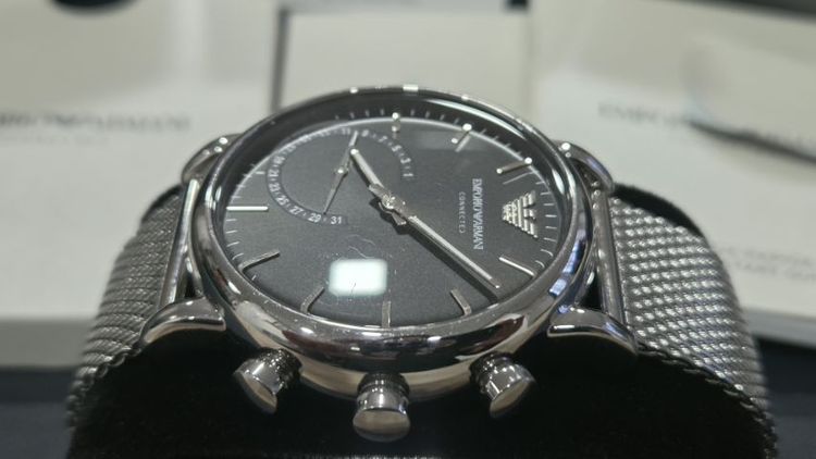  Armani Smartwatch

 รูปที่ 3