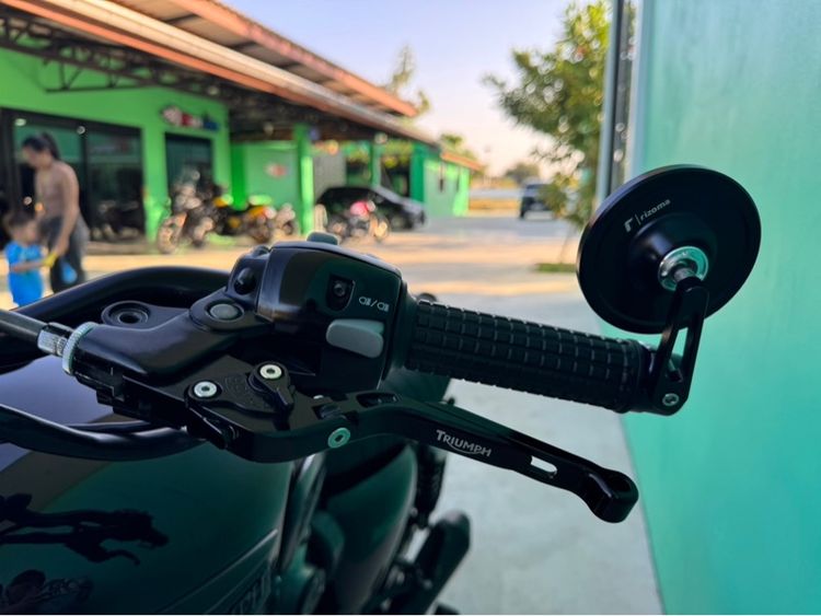 Triumph Bonneville T120 black ปี18  รูปที่ 14