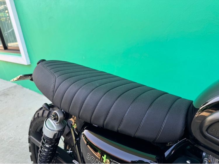 Triumph Bonneville T120 black ปี18  รูปที่ 6
