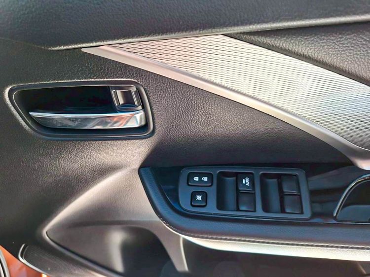 Mitsubishi Xpander 2021 1.5 Cross Utility-car เบนซิน ไม่ติดแก๊ส เกียร์อัตโนมัติ ส้ม รูปที่ 3