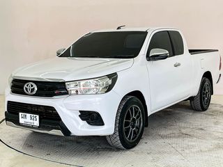 HH3833 Toyota Revo Smart Cab 2.4 J Plus เกียร์ธรรมดา ปี 2018