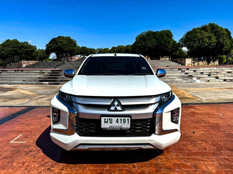 Mitsubishi Triton 2019 2.5 GLX Pickup ดีเซล ไม่ติดแก๊ส เกียร์ธรรมดา ขาว รูปที่ 2