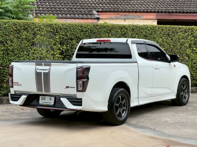 Isuzu D-MAX 2022 1.9 X-Series Speed Pickup ดีเซล ไม่ติดแก๊ส เกียร์ธรรมดา ขาว รูปที่ 3