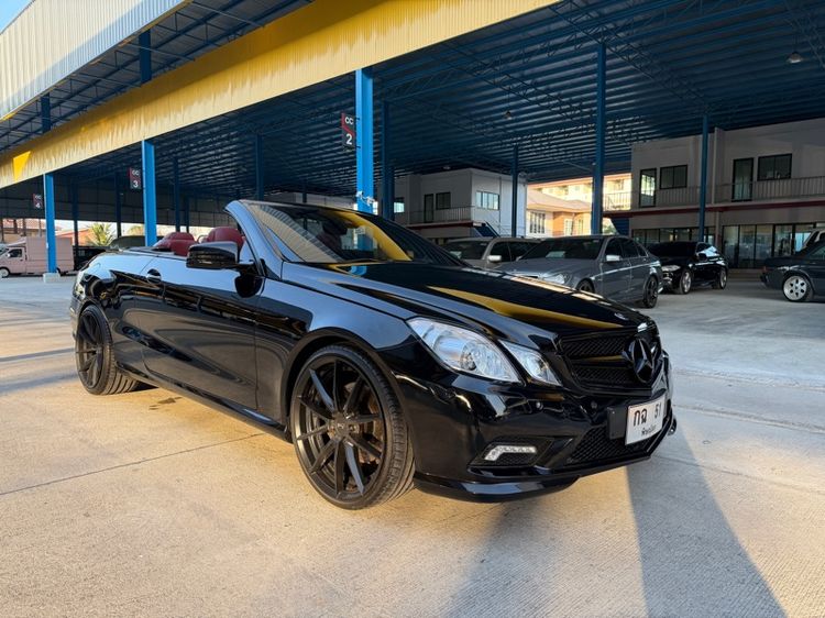 Mercedes-Benz E-Class 2010 E200 CGI Sedan เบนซิน เกียร์อัตโนมัติ ดำ รูปที่ 3