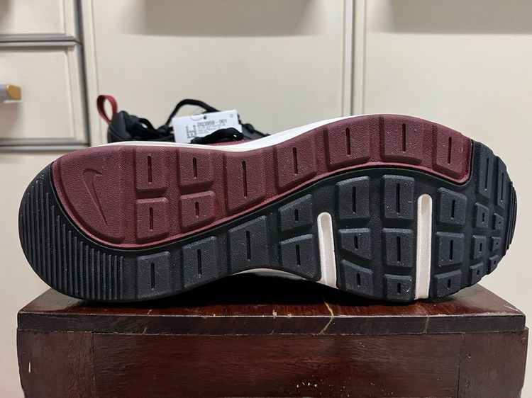 รองเท้า Nike รูปที่ 2