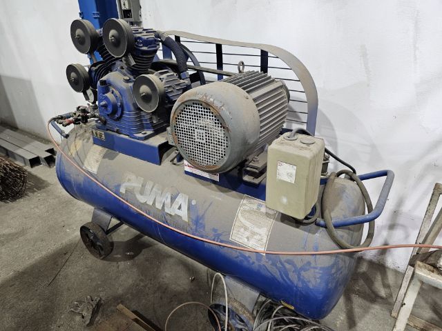ขายปั้มลม Puma  15 แรง 4 สูบ 520 ลิตร ไฟ 3 เฟส   สภาพใหม่มาก ราคา
50,000 บาท โทร 0864146012