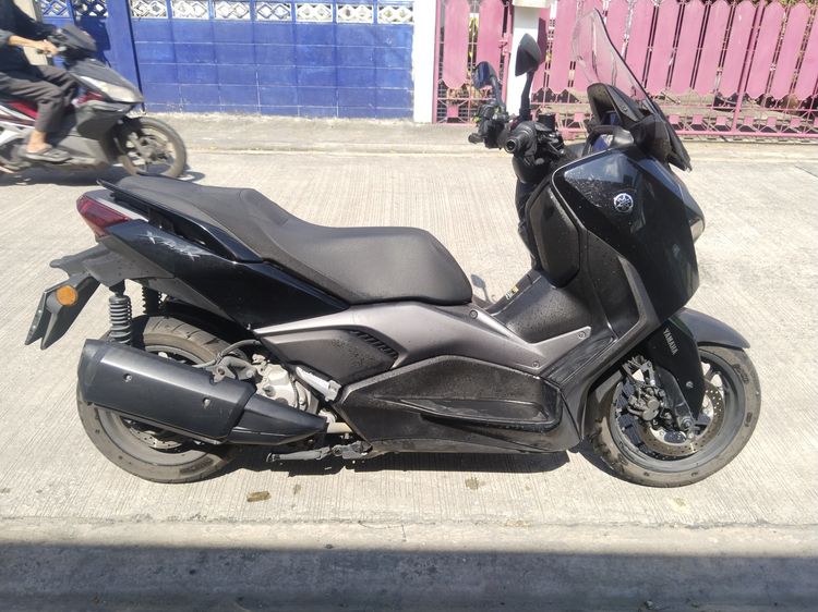 Yamaha XMAX 300 June 2025 -Green book