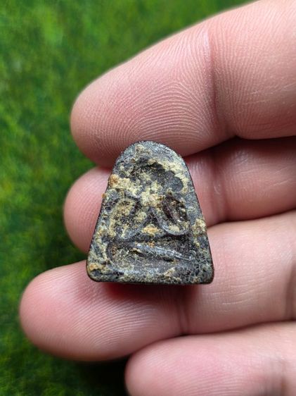 พระปิดตาเก่าไม่ทราบที่ รูปที่ 2