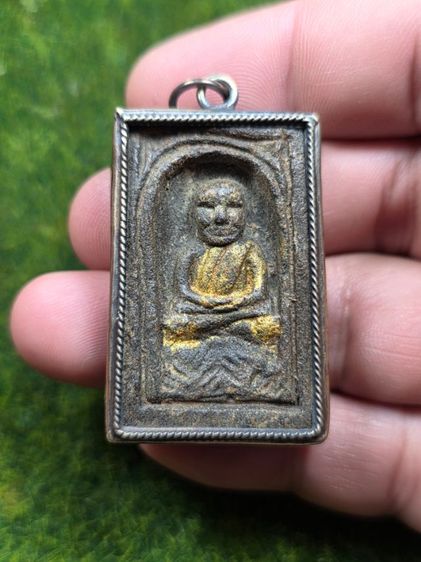 พระผงหลวงปู่ทวดเนื้อว่านเก่าๆ