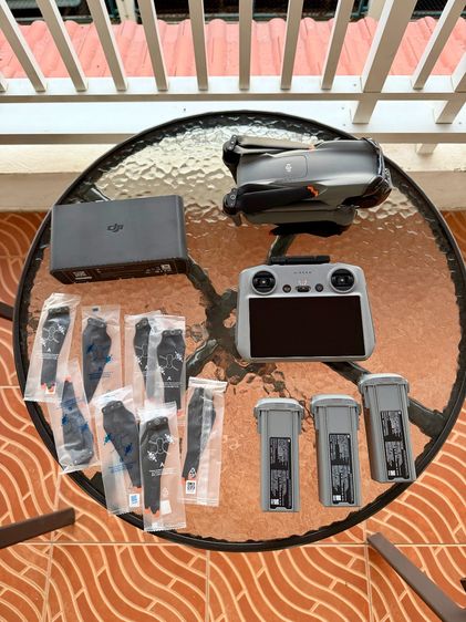 DJI Air 3 Fly More Combo LIKE NEW