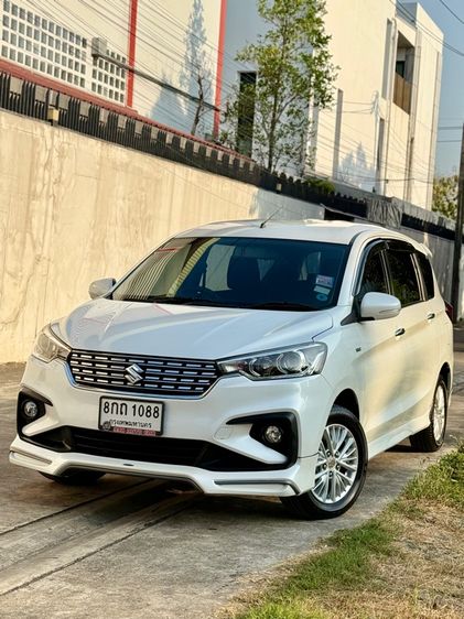 รถ Suzuki Ertiga 1.5 GX สี ขาว
