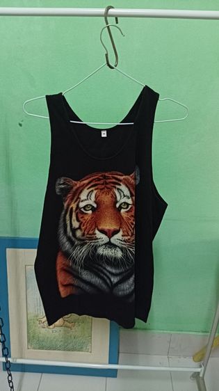 เสื้อกล้ามลายเสือสีดำ พ่อปิดไฟเมื่อสามารถสะท้อนแสงเป็นรูปเสือได้ รูปที่ 2