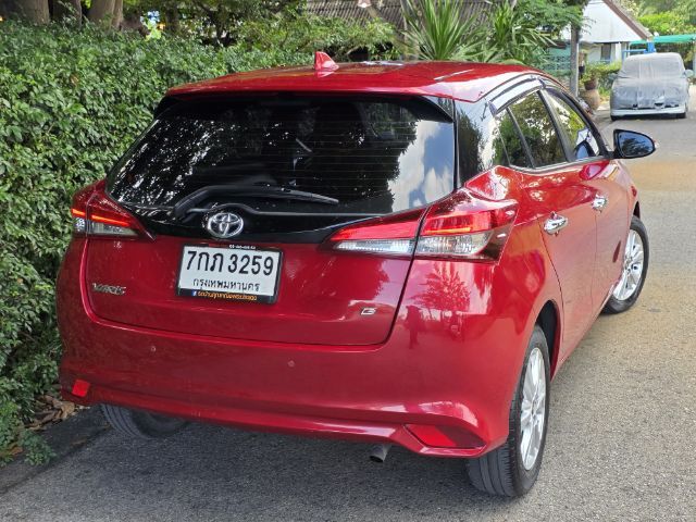 Toyota Yaris 2018 1.2 G Sedan เบนซิน ไม่ติดแก๊ส เกียร์อัตโนมัติ แดง รูปที่ 2