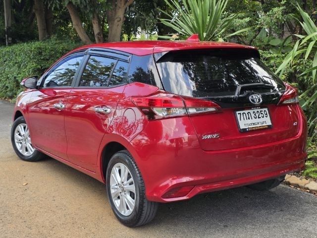 Toyota Yaris 2018 1.2 G Sedan เบนซิน ไม่ติดแก๊ส เกียร์อัตโนมัติ แดง รูปที่ 3