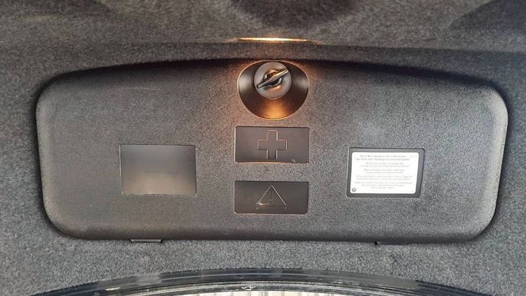 BMW Series 5 2008 520d Sedan ดีเซล ไม่ติดแก๊ส เกียร์อัตโนมัติ ดำ รูปที่ 4