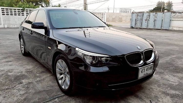 รถ BMW Series 5 520d สี ดำ