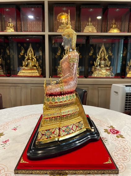 พระรัตนะ ผลงานอาจารย์สุชาติ แซ่จิว  รูปที่ 4