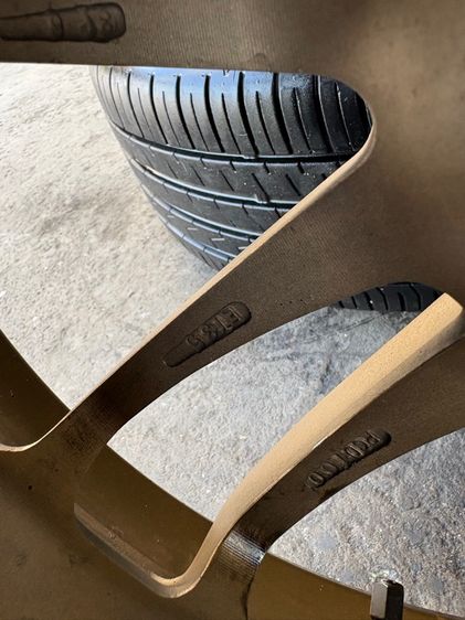 ล้อแม็กขอบ17 RE30 5รู100 กว้าง8.5 ออฟ35 งานไทย (มีรอยนิดหน่อยตามการใช้งาน) พร้อมยางFALKEN215-5017 ปี23 ปีแท้ รูปที่ 8