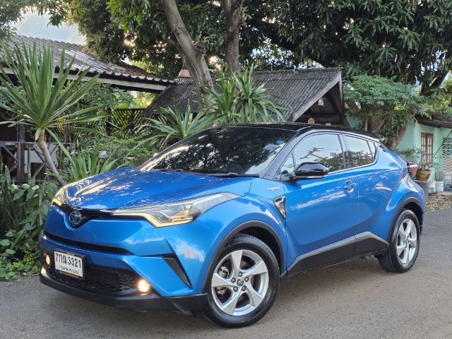 รถ Toyota C-HR 1.8 Hybrid Hi สี น้ำเงิน