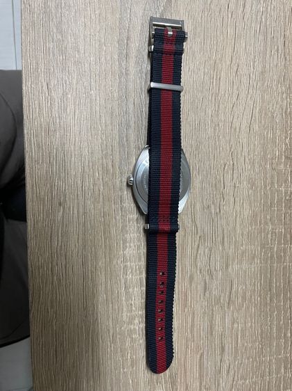 GUCCI GG2570 Blue Dial 41 mm Blue and Red Nylon รูปที่ 6