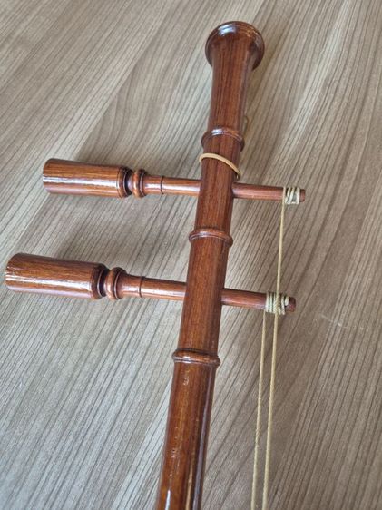 ซออู้ไม้ประดู่เก่าสลักลายหนุมาน รูปที่ 7