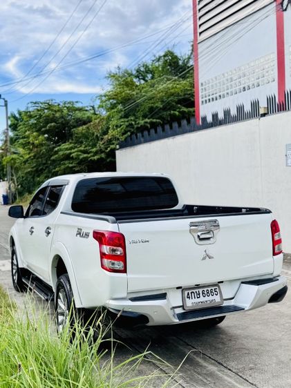 Mitsubishi Triton 2016 All New Double Cab 2.4 GLX Benzene Pickup เบนซิน LPG เกียร์ธรรมดา ขาว รูปที่ 4