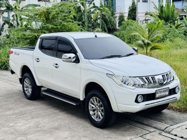 รถ Mitsubishi Triton All New Double Cab 2.4 GLX Benzene สี ขาว